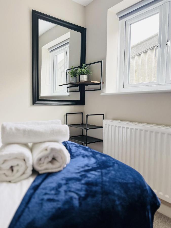 Citrine Apartments: Modern Racer's Retreat With Parking